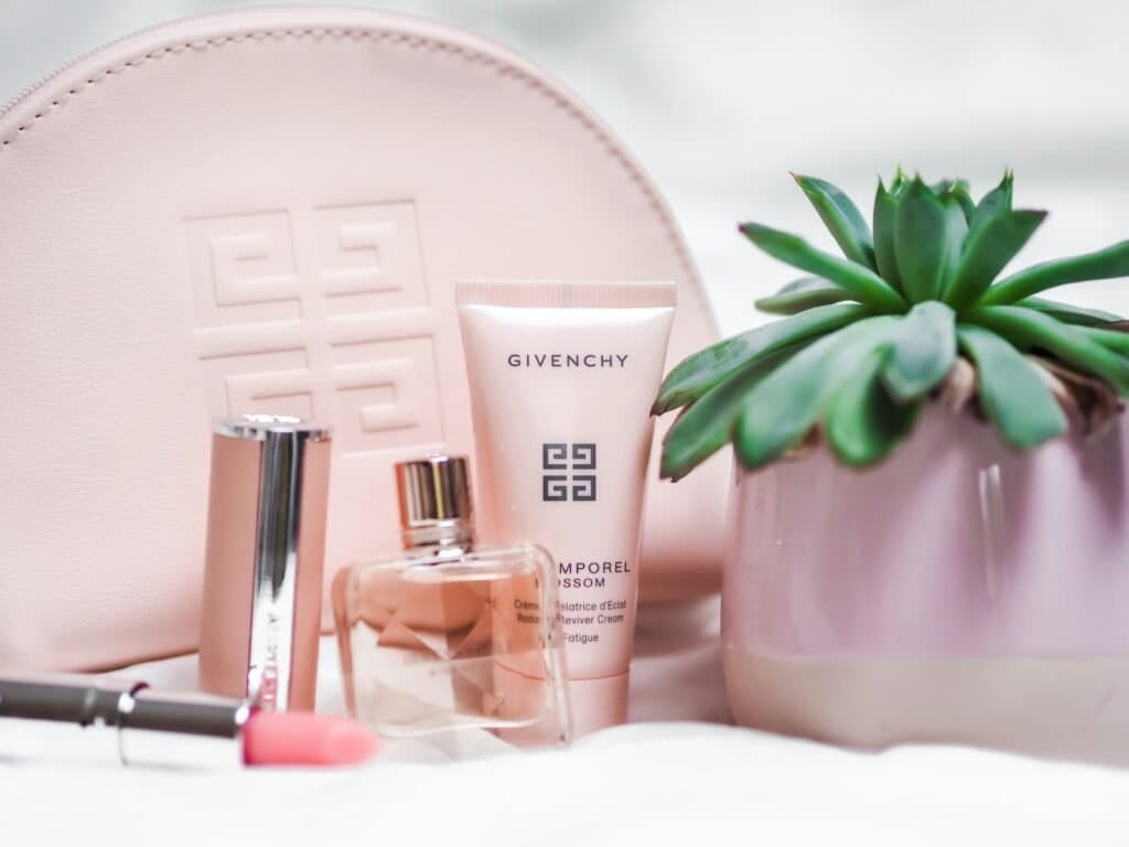 Packing Luxury Items For Your Next Vacation 1 packing tips for fragile and expensive items
